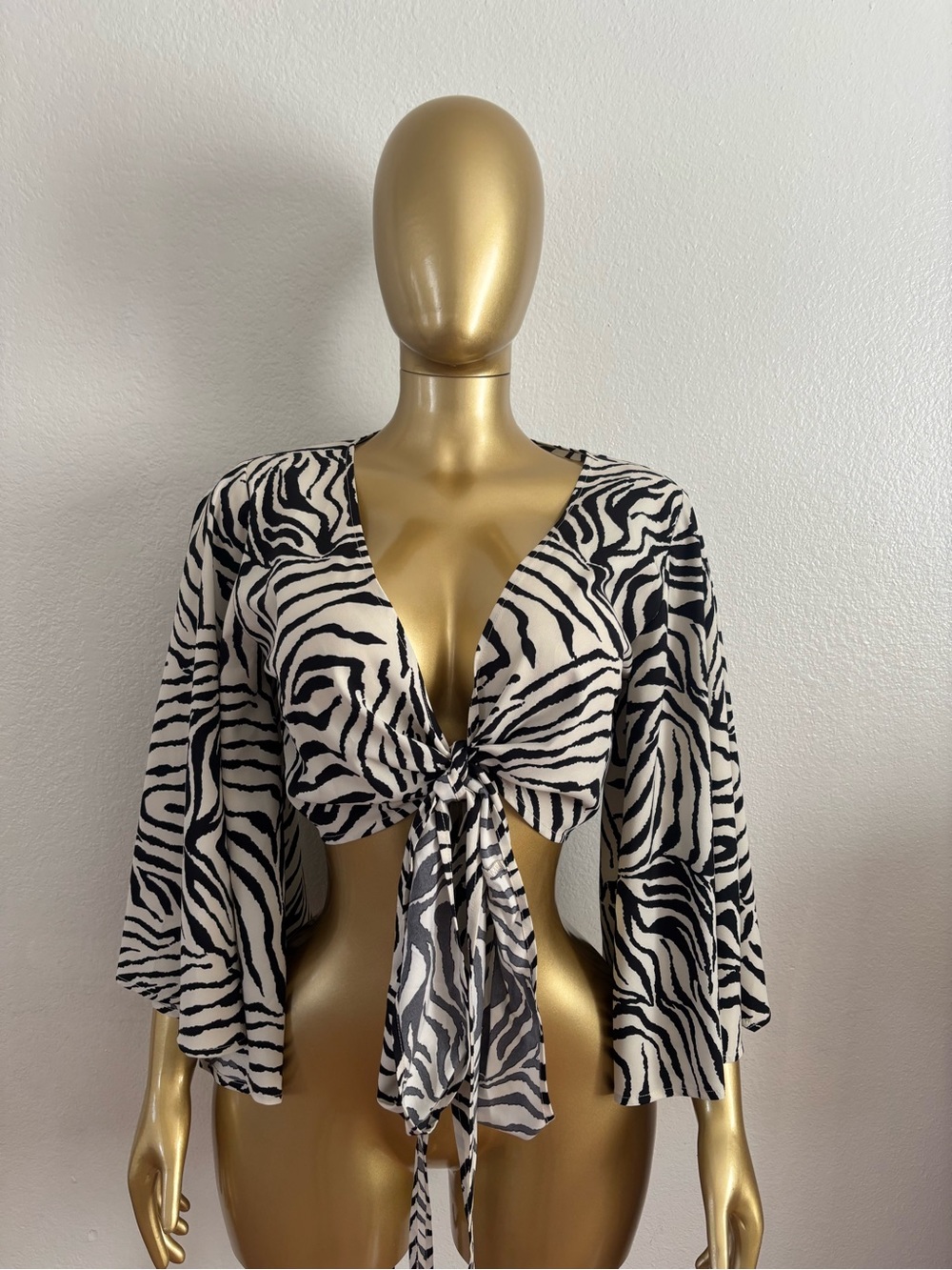 Tie-Front Zebra Print Crop Top - Black & White